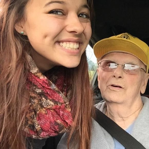 Meet your Posher, Chelsea - Picture 1 of 1